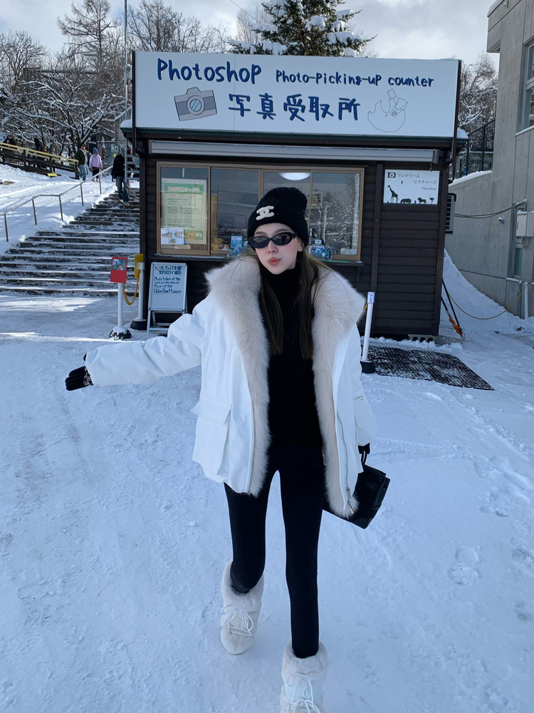 High Quality Wool Ribbed Slim Fit Turtleneck Knit Sweater for Women - Image 3